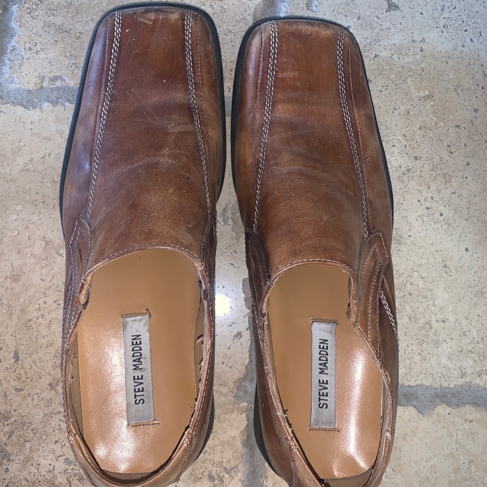 Men’s Steve Madden sz 11 slip on dress shoes